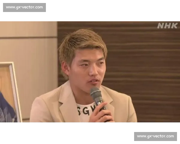 足坛喜事！堂安律大婚 日本国脚齐聚 美妆博主娇妻亮相